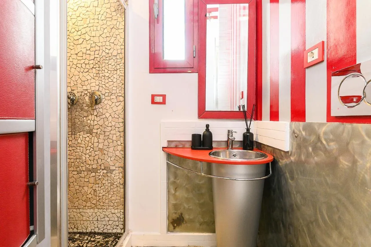 Stylish With Jacuzzi By Ndp Rent Apartment Rome