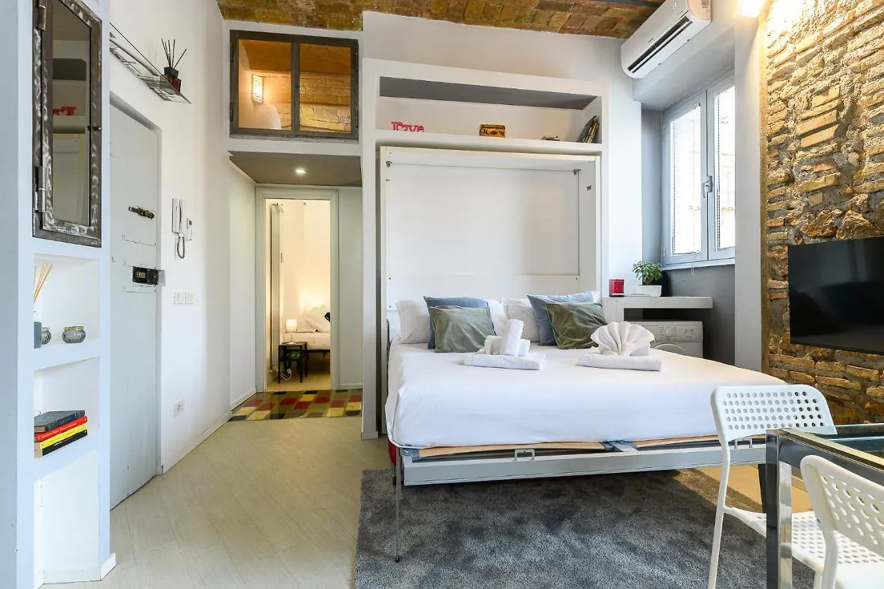 Stylish With Jacuzzi By Ndp Rent Apartment Rome Italy